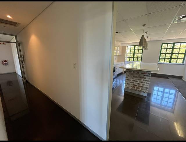 232M² OFFICE TO LET IN CLAREMONT
